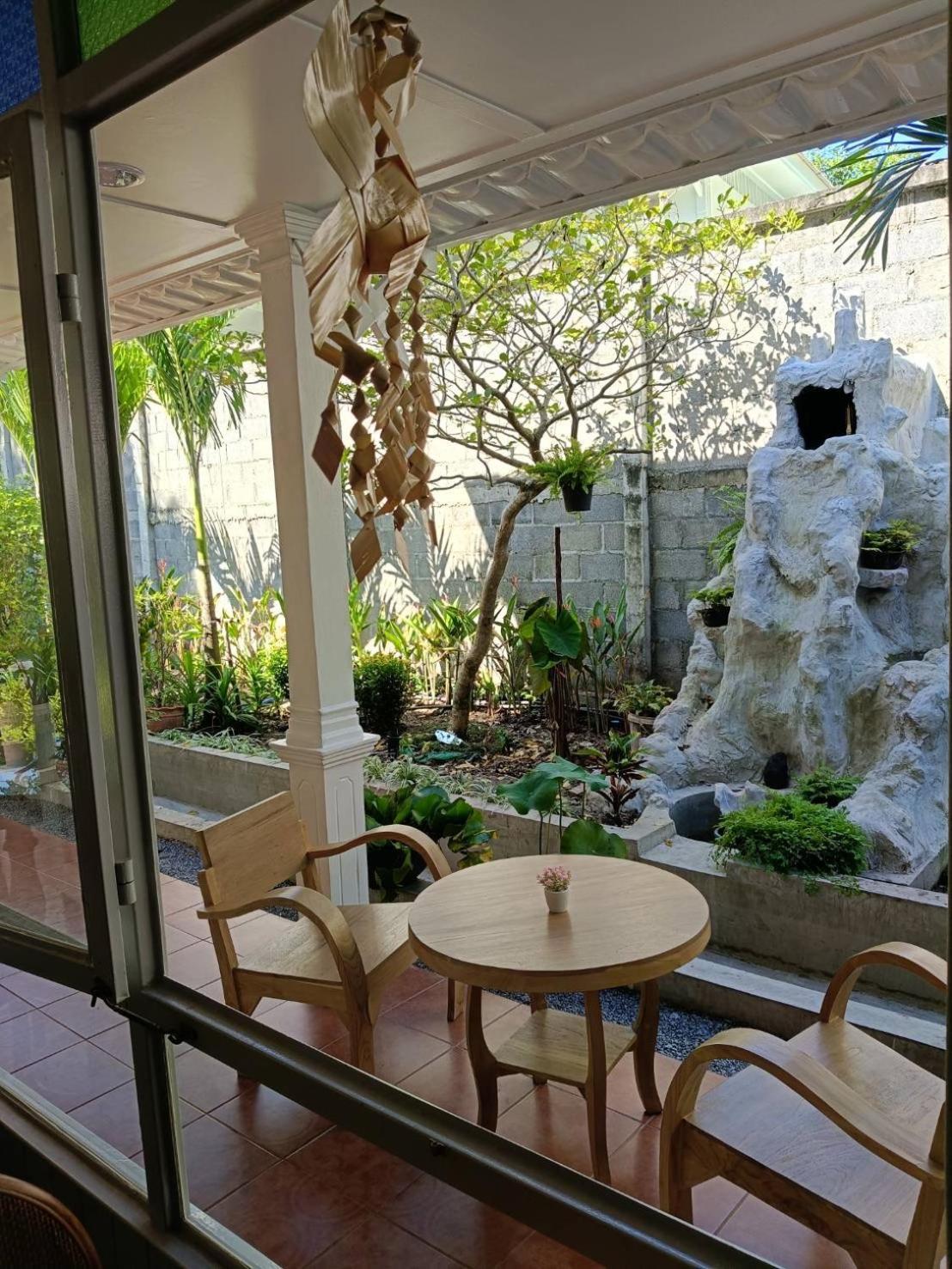 Baan Debtida Hotel Bangkok Eksteriør billede